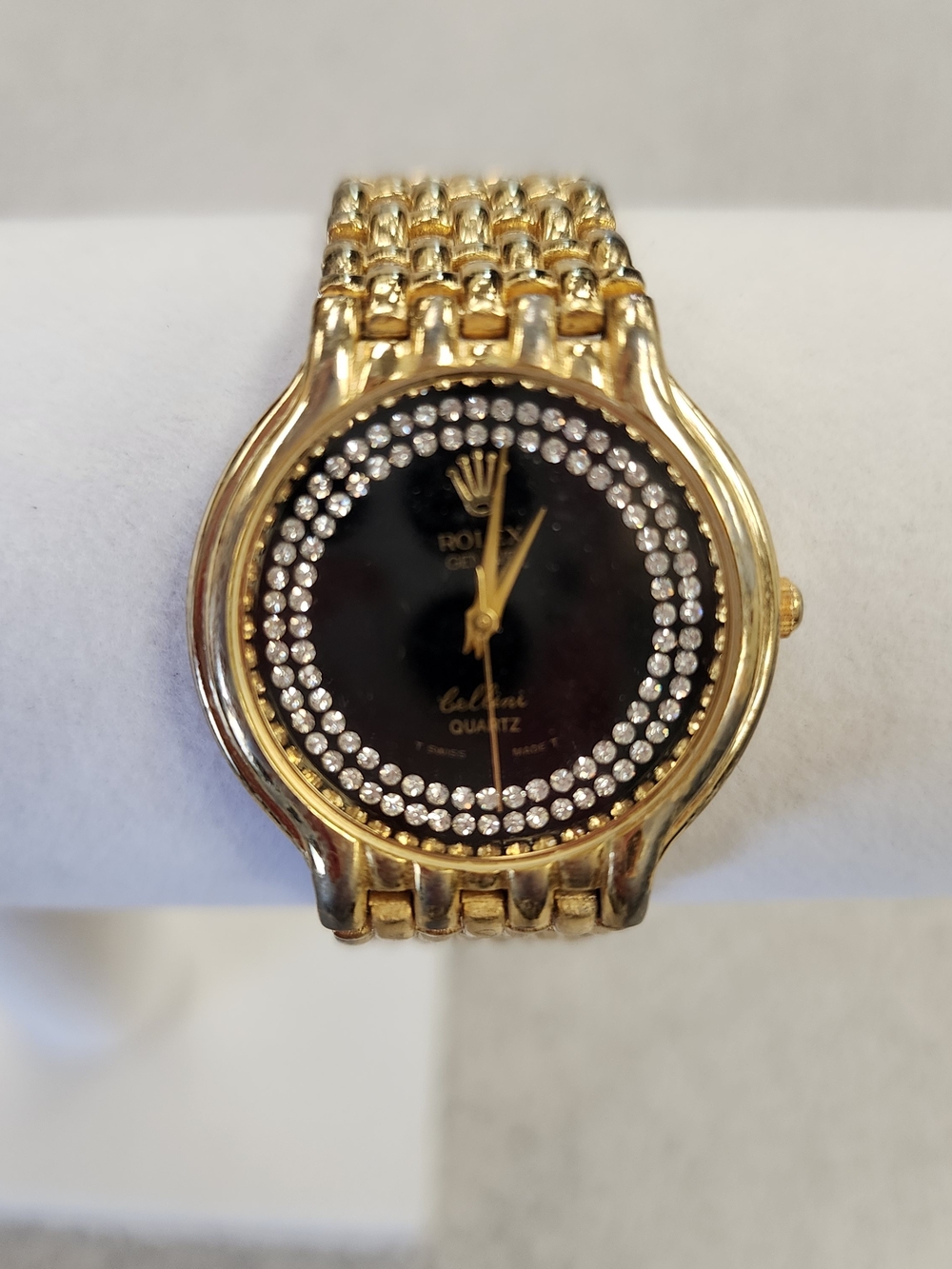 Vintage Style Gold Plated Mesh Bracelet Watch with Black Dial & Crystal Bezel